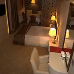 Hotel Ayata 3*