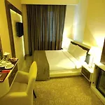Ayata Hotel 3*