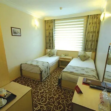 Otel Ayata 3*